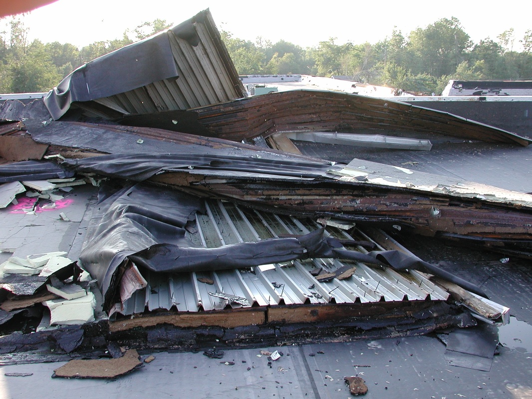 Emergency Roof Tarping for Houston Commercial Buildings | TX Storm Response