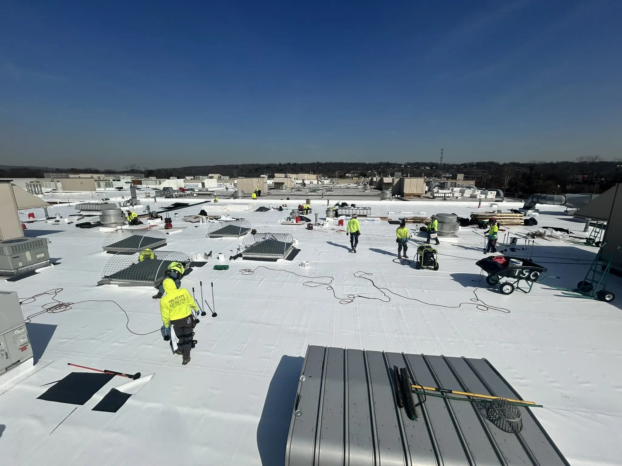 Sika Sarnafil PVC Roofing Installed in Houston, TX / Commercial Roofing