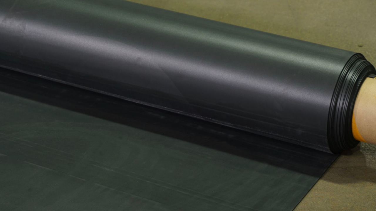 Black EPDM Roofing Systems for Houston Commercial Buildings